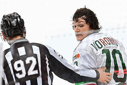 Российский хоккеист спровоцировал массовую драку в предсезонном матче НХЛ