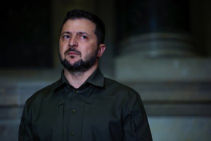 Зеленскому указали на окружение Украины врагами
