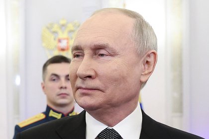 В Кремле назвали спонтанным решение Путина объявить об участии в выборах