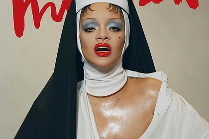Рианна в образе монахини обнажила грудь на камеру для журнала
