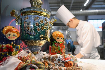 В российском регионе испекли самый большой пряничный круассан