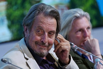 Отец Илона Маска почувствовал себя царем в Москве
