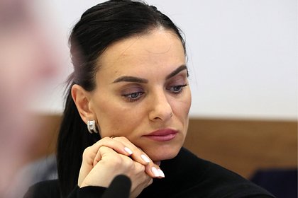 Журова отреагировала на блокировку банковских счетов Исинбаевой в России