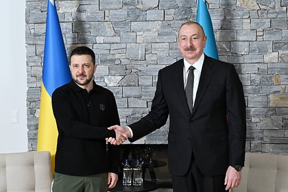 Зеленский поговорил с Алиевым на фоне конфликта с Россией