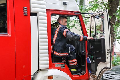 Беспилотник ВСУ упал во двор жилого дома в Саратовской области