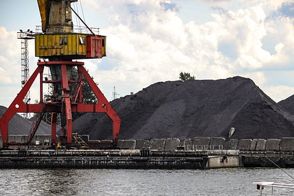 Поставки российского угля за рубеж упали