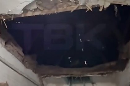 В российском городе в доме рухнул потолок с рабочим