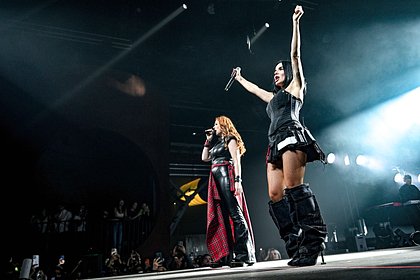 Раскрыт многомиллионный гонорар «Тату» за новогодние концерты