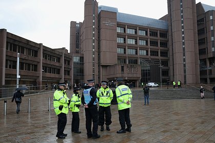 Мужчина ограбил пожилую женщину сразу после освобождения в зале суда