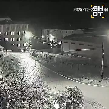 Момент взрыва самолета с начальником Генштаба Ливии на борту попал на видео