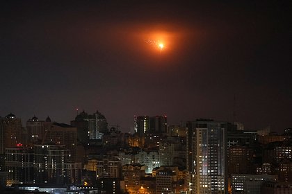 Новые вспышки в Киеве сняли на видео