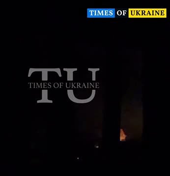 Огненное грибовидное облако поднялось над Киевом после атаки России по энергообъектам