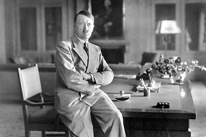 Два акварельных рисунка кисти Гитлера продали с аукциона