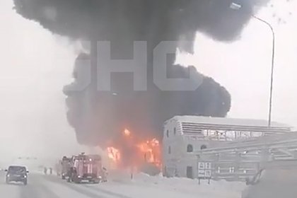 Мощный взрыв на российской автозаправке попал на видео