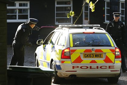 19-летняя мать выколола глаз обнявшему ее в клубе мужчине