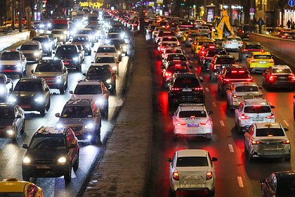 Водителей предупредили об опасности реагентов для автомобилей