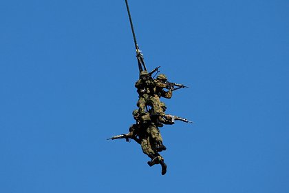 Десант из Британии и Франции готовится к «миротворческой миссии» на Украине. Они тренируются устраивать засады и уничтожать ПВО