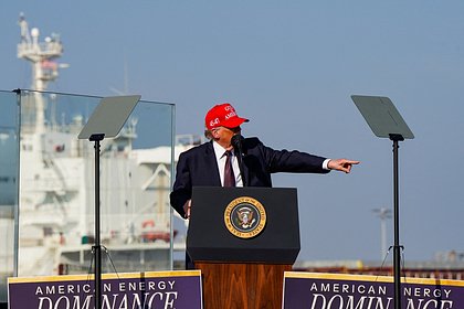 Трамп высказался о смене власти в Иране после атак