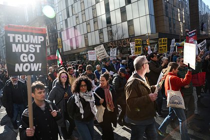В Нью-Йорке начался митинг против операции США в Иране