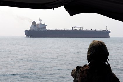 Стало известно о проходе «судна-зомби» через Ормузский пролив