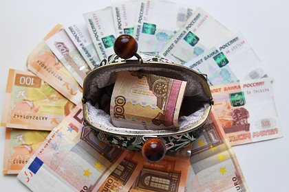 Россиянка поверила мошенникам и осталась без жилья и денег