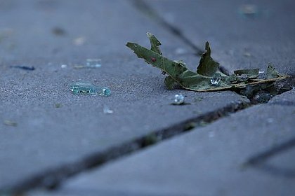 Жители российского города сообщили о взрывах и вспышках