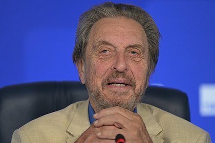 Отец Маска назвал США «гетто» и восхитился Россией