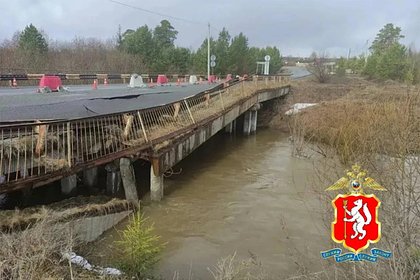 Мост через Утку обрушился в российском регионе