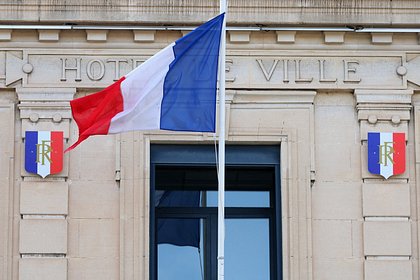 Де Голль порассуждал о выходе Франции из НАТО