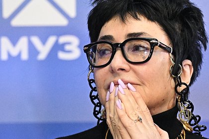 Дочь Лолиты с синдромом Аспергера отказалась от ее помощи