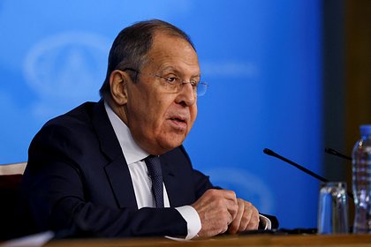 В словах Лаврова о красных линиях России увидели сигнал Евросоюзу