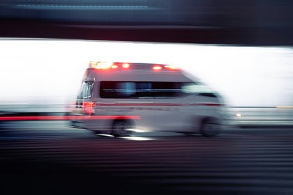 Мальчик взял слишком много угощений на свадьбе и был брошен в печь