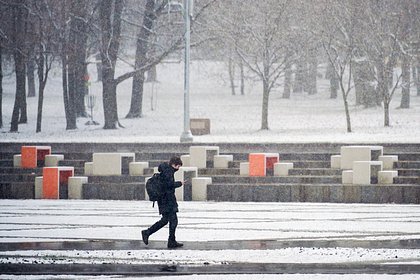 В Москве перед майскими праздниками образуется снежный покров