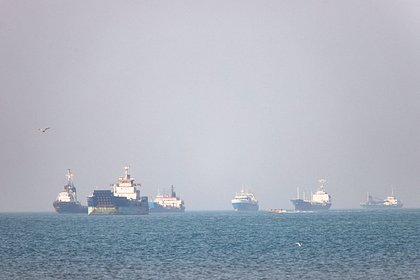 Неизвестный снаряд попал в грузовое судно Британии в Ормузском проливе