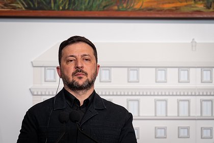 Зеленского предупредили о последствиях указа о параде в Москве
