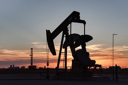 Цены на нефть перешли к росту на фоне удара Ирана по авиабазе США