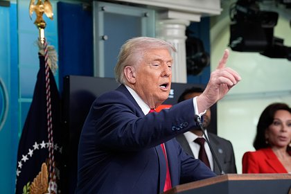 Трамп отреагировал на предложение Зеленского о встрече с Путиным