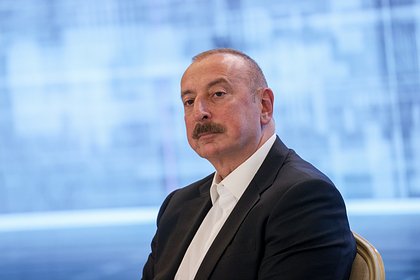 Алиев поздравил Путина