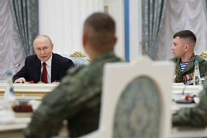 Путин встретился со штурмовиками в Кремле. Президент заговорил о войне дронов и российском аналоге Starlink