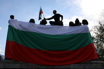 Болгария отказалась остановить поставки военной помощи Украине. Каким способом оружие передадут ВСУ?