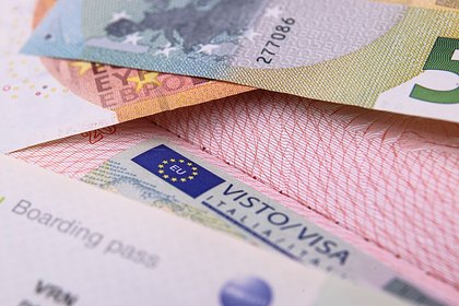 В Евросоюзе начали обсуждать полный запрет на выдачу туристических виз россиянам