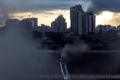 В центре Киева начался пожар