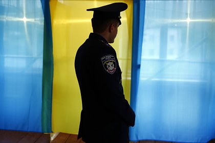 Главу украинского города избили в мэрии