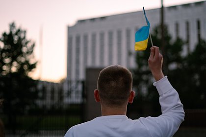 Украинцам указали на потерянные из-за властей страны возможности