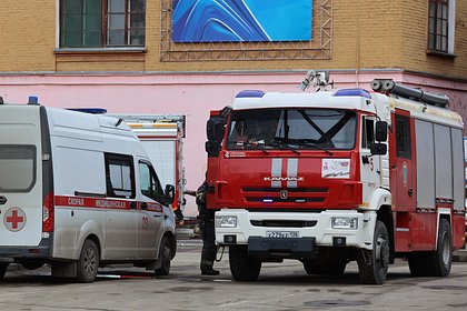 Территория нефтебазы загорелась в российском городе