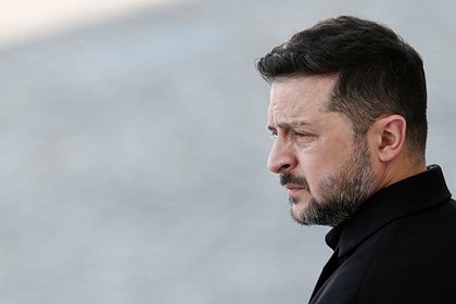 Зеленский назвал жесткой ситуацию на фронте