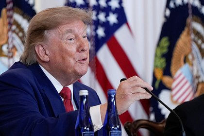 Трампу запретили строить бальный зал