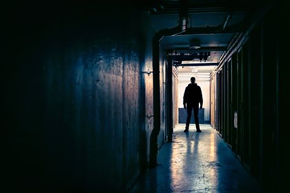 Мужчина многократно накачивал жену наркотиками и принуждал к сексу с незнакомцами