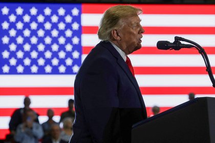 Трамп высказался о «пожираемой заживо» Европе