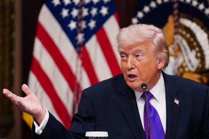 Трамп заявил о необходимости проведения выборов на Украине